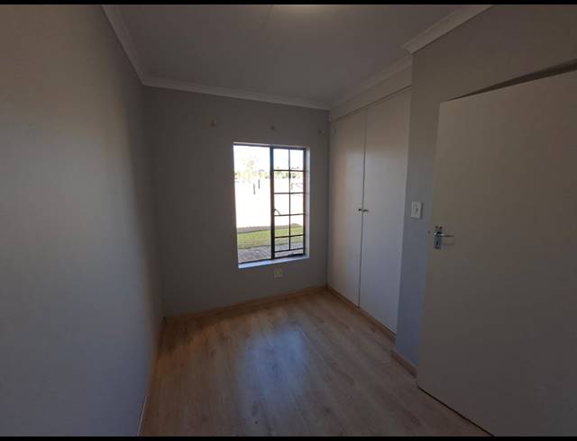 3 BEDROOM TOWNHOUSE FOR SALE IN ILLIONDALE